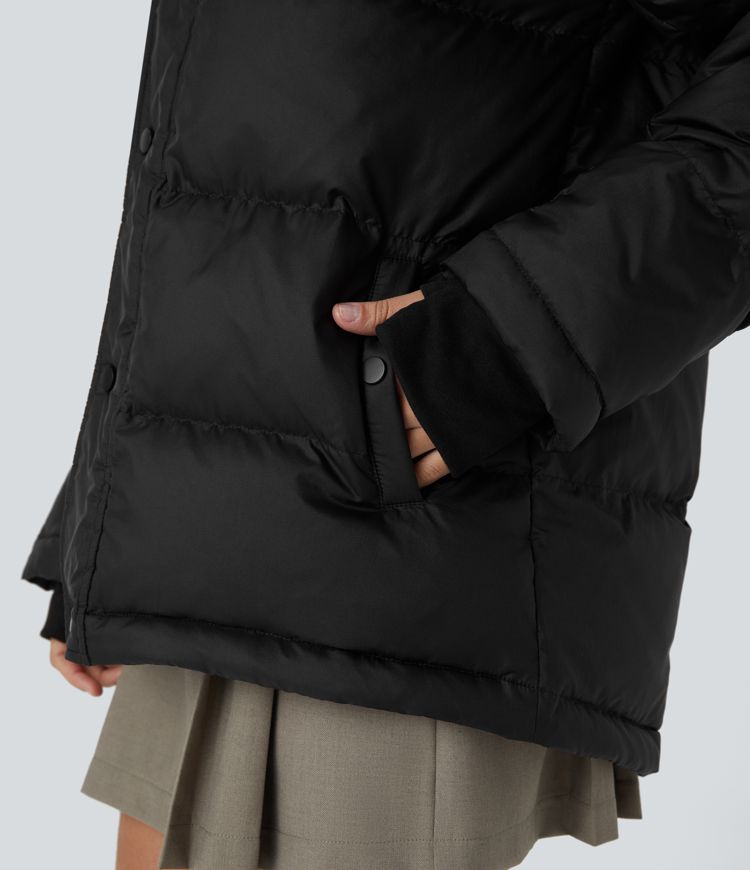chaqueta acolchada informal con capucha extraíble cuello alto cremallera y bolsillos de manga larga.