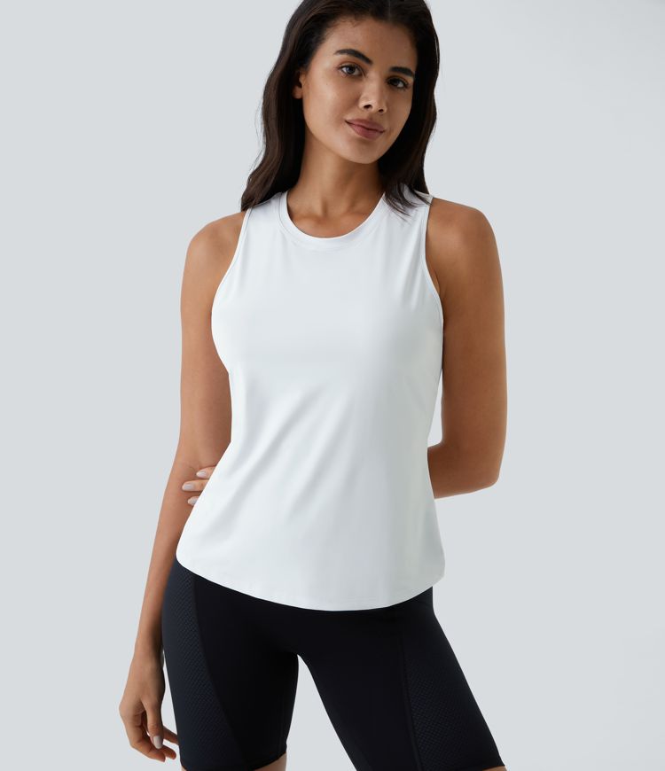 top de yoga liso con dobladillo cruzado y cortes
